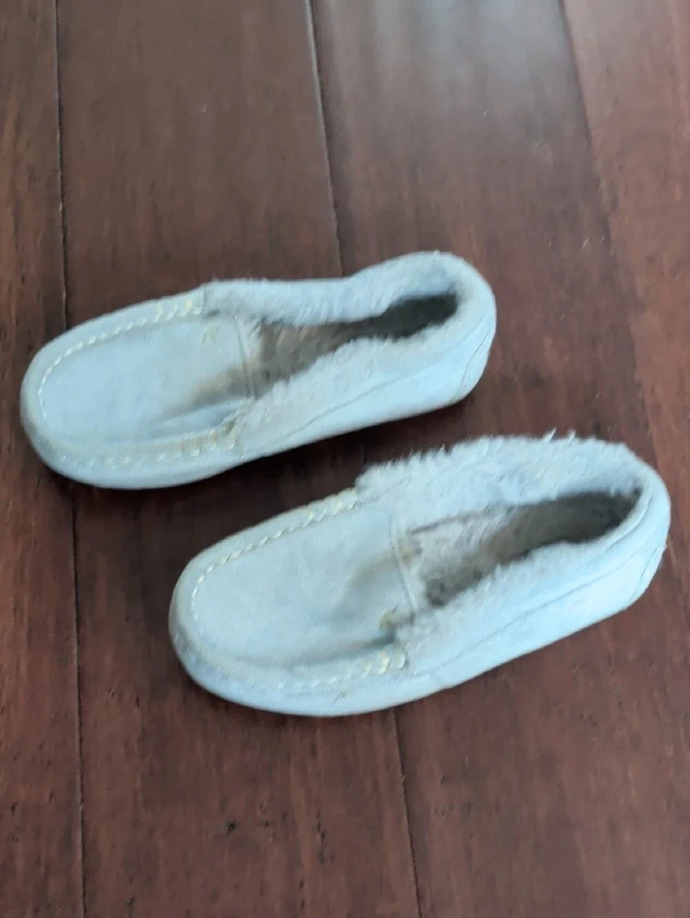 Koolaburra Plush Lined Moccasins — Light Blue, No Tag For Size-meauring Youth13